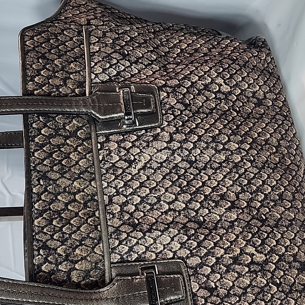 Coach Taylor Snake Print Alexis Carryall - Picture 3 of 11